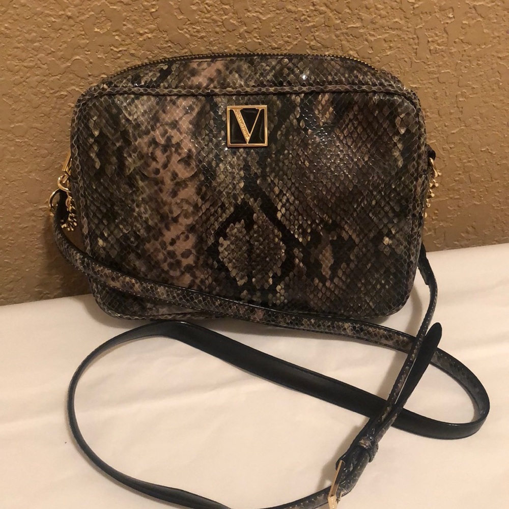 HTF NWOT Victoria’s Secret Vintage Elegant Black & Brown Snake Print Crossbody